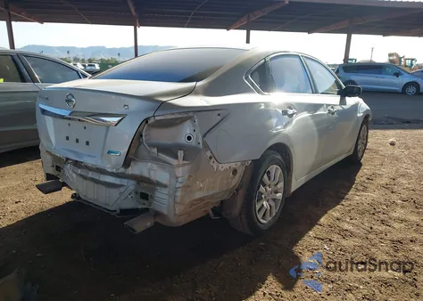 2013 Nissan Altima 2.5 S z USA, uszkodzony, nr VIN 1N4AL3AP8DN496575